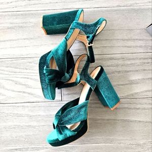 Brand New Loft Velvet Green Sandal